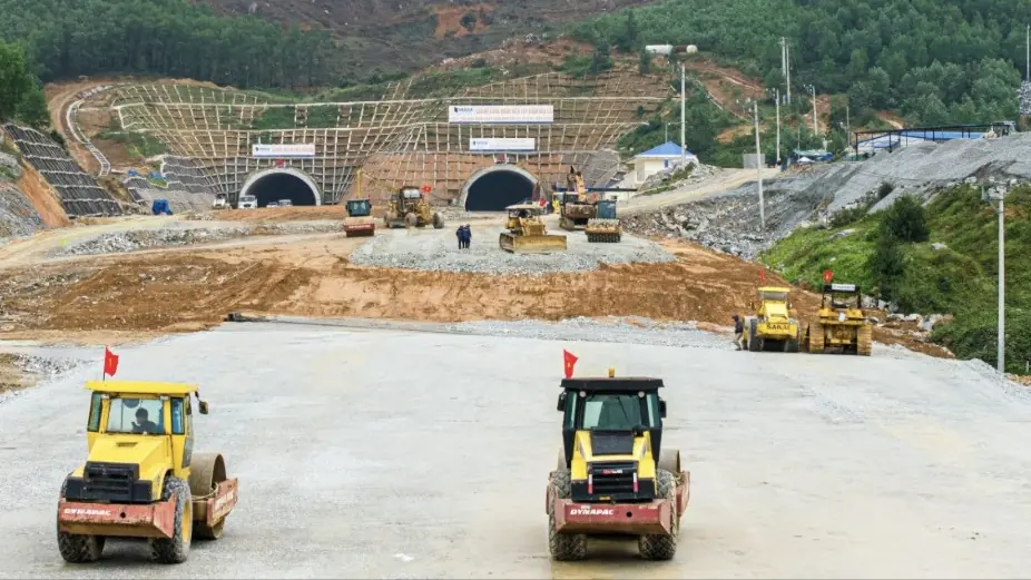 Giải ngân đầu tư công đạt hơn 54% trong 10 tháng